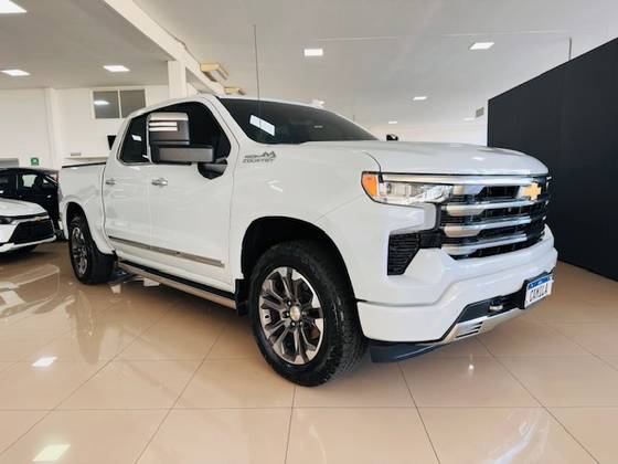 CHEVROLET SILVERADO 5.3 V8 GASOLINA 1500 HIGH COUNTRY 4X4 AUTOMÁTICO CHEVROLET SILVERADO 5.3 V8 GASOLINA 1500 HIGH COUNTRY 4X4 AUTOMÁTICO